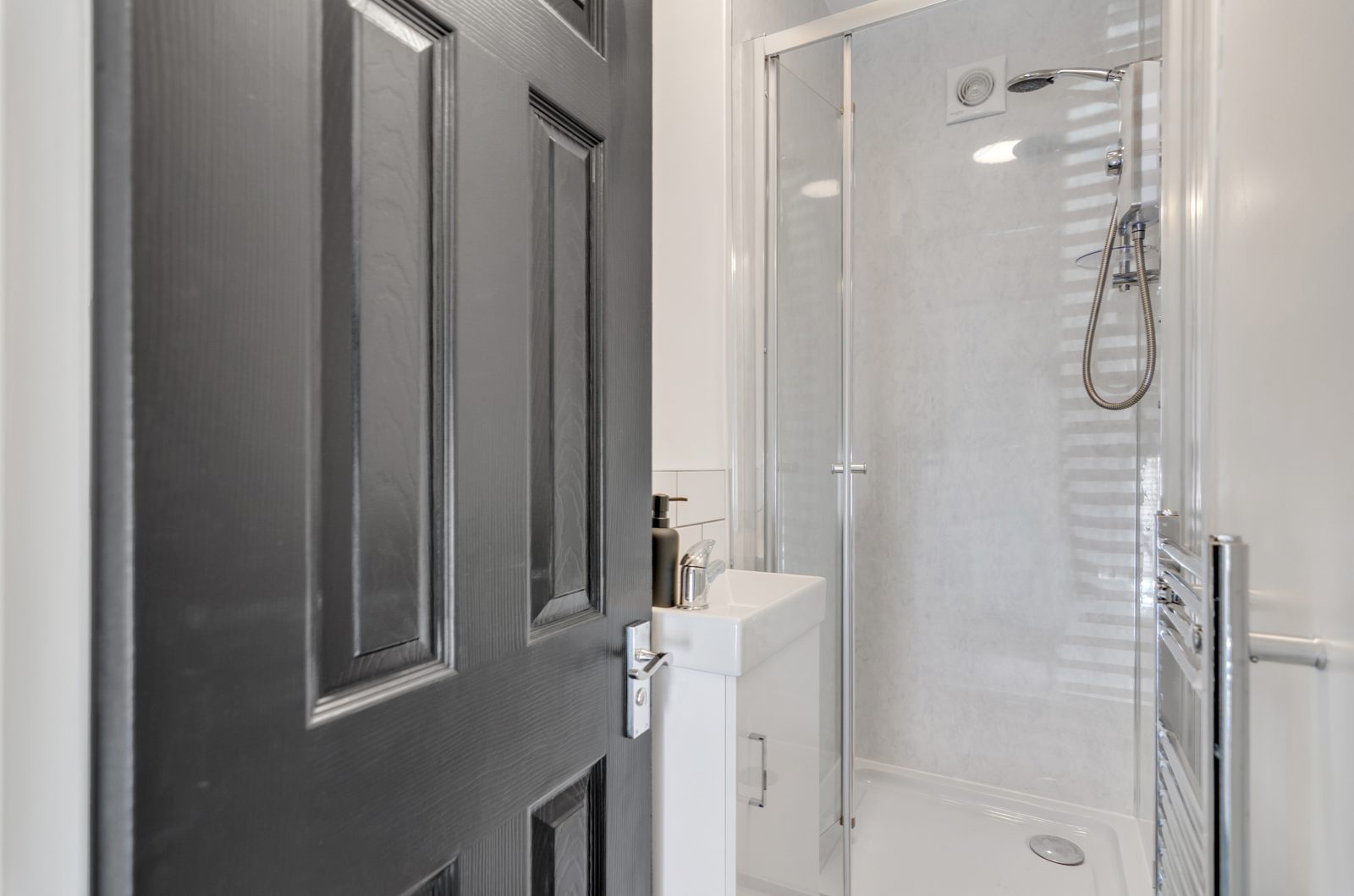 En-suite shower room at Horning Close