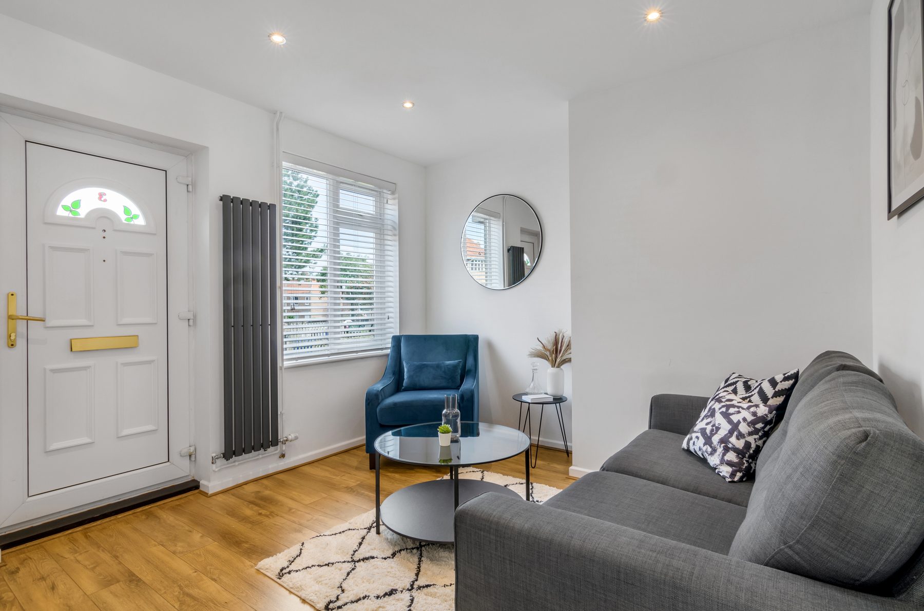 Lounge and entrance at Horning Close